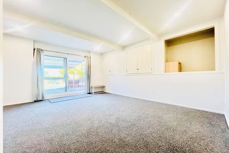 Photo of property in 24 Catkin Crescent, Papatoetoe, Auckland, 2025