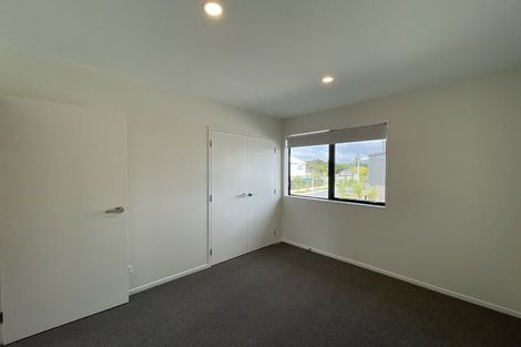 Photo of property in 12/476 West Coast Road, Glen Eden, Auckland, 0602