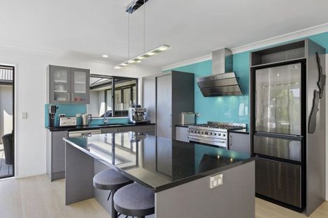 Photo of property in 8 Sentinel Place, Halswell, Christchurch, 8025