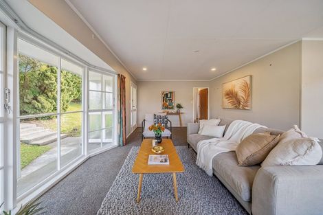 Photo of property in 1 Woolwich Close, Whitby, Porirua, 5024