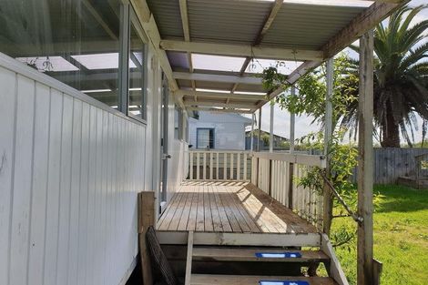 Photo of property in 6/35 Springs Road, Parakai, 0830