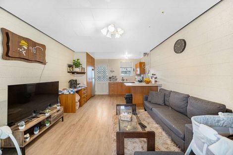 Photo of property in 15 Burnby Place, Te Anau, 9679