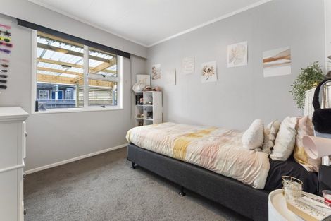 Photo of property in 124 Tremaine Avenue, Westbrook, Palmerston North, 4412