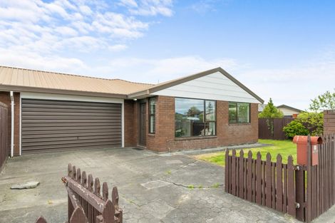 Photo of property in 6a Rolfe Place, Bishopdale, Christchurch, 8053