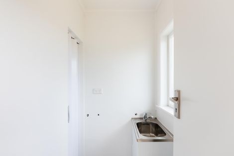 Photo of property in 1 Ferndale Place, Feilding, 4702