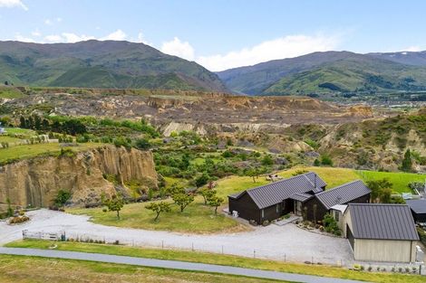 Photo of property in 112 Hall Road, Bannockburn, Cromwell, 9384