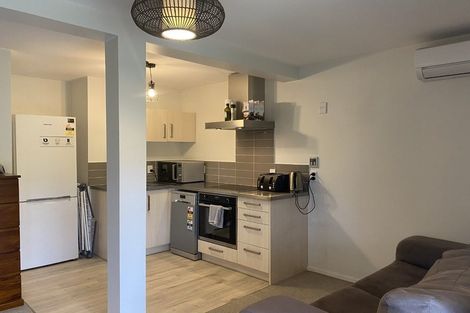 Photo of property in 8 Cosgrove Rise, Riverstone Terraces, Upper Hutt, 5018