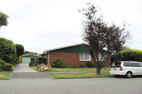 Photo of property in 10 Birkenhead Street Avonhead Christchurch City