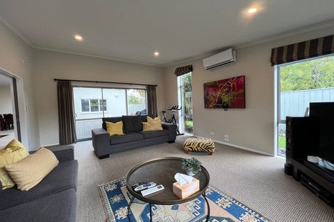 Photo of property in 20 Azure Place, Huntington, Hamilton, 3210
