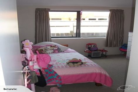Photo of property in 68 Mary Huse Grove, Manor Park, Lower Hutt, 5019