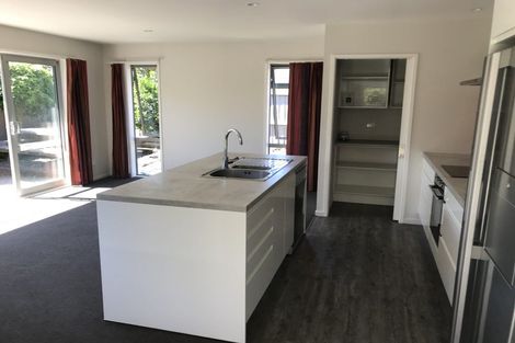 Photo of property in 27 Handley Crescent, Wigram, Christchurch, 8042