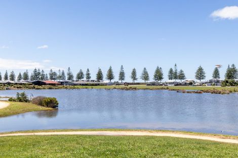 Photo of property in 18 Ruakituri Place, Te Awa, Napier, 4110