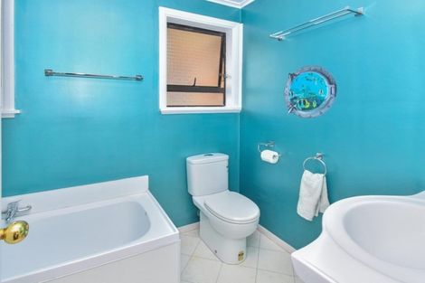 Photo of property in 3 Bowen Street, Manurewa East, Auckland, 2102