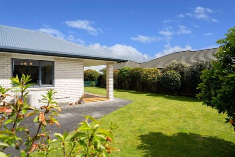 Photo of property in 8d Burr Street, Cambridge, 3434