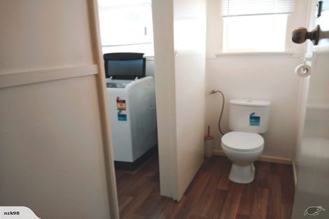 Photo of property in 3 Armagh Street, Levin, 5510