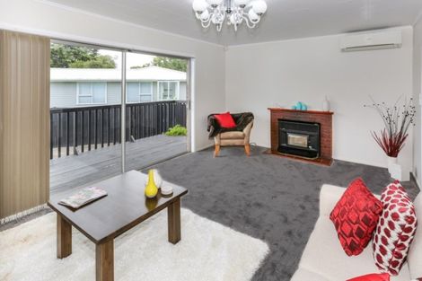 Photo of property in 8 Walden Place, Mangere East, Auckland, 2024