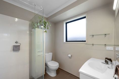 Photo of property in 18a Virginia Place, Whalers Gate, New Plymouth, 4310