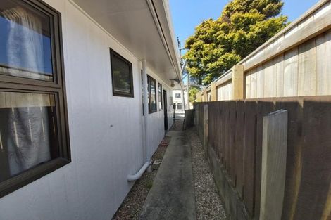 Photo of property in 18 Cutfield Road, New Plymouth, 4310