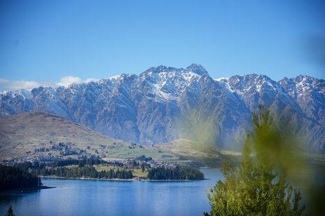 Photo of property in 6 Aspen Grove, Fernhill, Queenstown, 9300