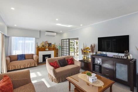 Photo of property in 16 Eatwell Avenue, Paraparaumu Beach, Paraparaumu, 5032