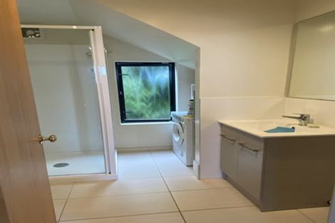 Photo of property in 13a Upper Lewisville Terrace, Thorndon, Wellington, 6011