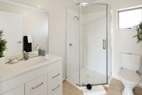 Photo of property in 256 Royal Road, Massey, Auckland, 0614