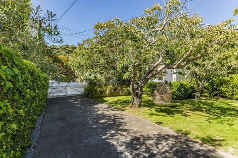 Photo of property in 4 Totara Street, Eastbourne, Lower Hutt, 5013