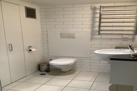 Photo of property in The Capital, 14/370 Oriental Parade, Oriental Bay, Wellington, 6011