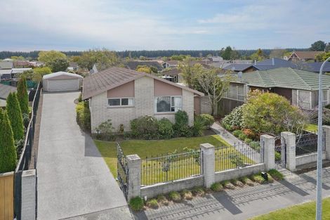 Photo of property in 20 Chadlington Street, Parklands, Christchurch, 8083