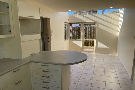 Photo of property in 8b Fenwick Avenue, Milford, Auckland, 0620