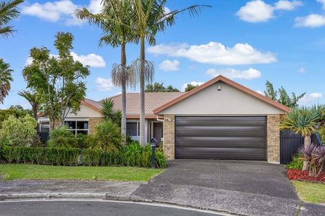 Photo of property in 13 Bridgehead Cove, West Harbour, Auckland, 0618