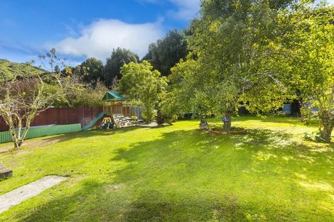 Photo of property in 43 Gillespies Road, Birchville, Upper Hutt, 5018