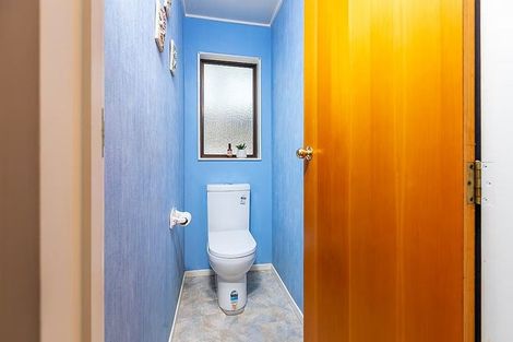 Photo of property in 15 Baillie Crescent, Carterton, 5713