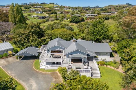 Photo of property in 47 Waikite Road, Welcome Bay, Tauranga, 3112