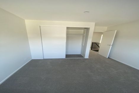 Photo of property in 2 Port Way, Rosehill, Papakura, 2113