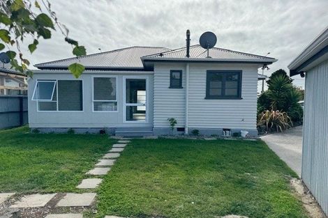 Photo of property in 124 Pages Road, Wainoni, Christchurch, 8061