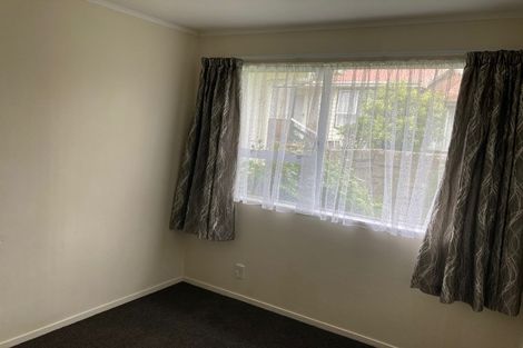 Photo of property in 23b Colchester Crescent, Newlands, Wellington, 6037