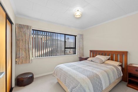 Photo of property in 1/81 Tukapa Street, Westown, New Plymouth, 4310
