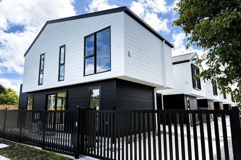 Photo of property in 4a Roberts Road, Matakatia, Whangaparaoa, 0930