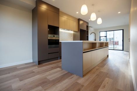 Photo of property in 7 Resnik Crescent, Kumeu, 0810