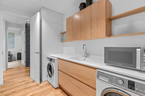 Photo of property in 6 Stackbrae Avenue, Wanaka, 9305