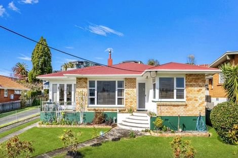 Photo of property in 80 Sutherland Road, Brookfield, Tauranga, 3110