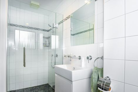 Photo of property in 83 Lane Road, Havelock North, 4130