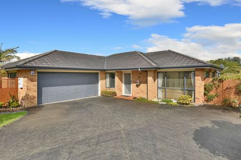 Photo of property in 10 Adair Place, Weymouth, Auckland, 2103