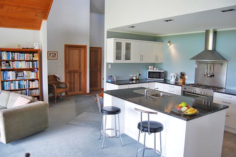 Photo of property in 87 Hurndall Street East, Maungaturoto, 0520