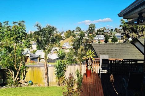Photo of property in 96 Kamara Road, Glen Eden, Auckland, 0602