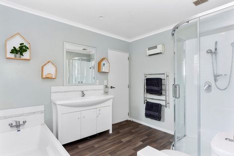 Photo of property in 52 Athena Grove, Papamoa Beach, Papamoa, 3118