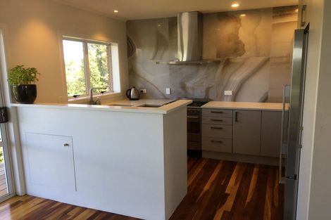 Photo of property in 85 Exmouth Road, Northcote, Auckland, 0627