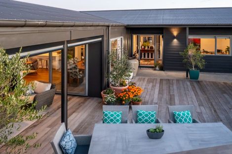 Photo of property in 3 Lamont Place, Waikanae, 5036