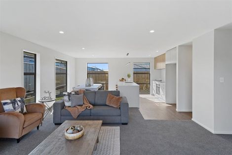 Photo of property in 16 Crosado Place, Rolleston, 7614